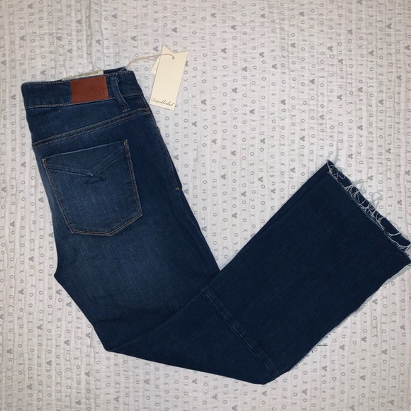 Unpublished Margaux crop Demi flare jeans - Picture 2 of 8